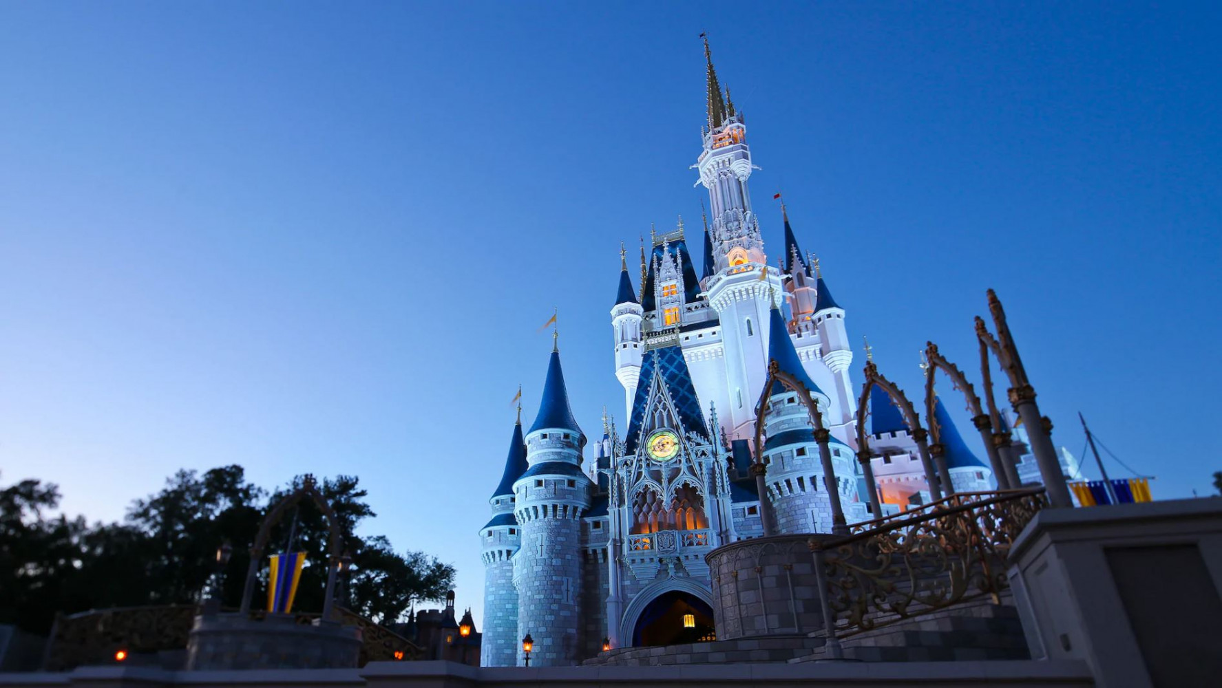 aaa travel packages disneyland