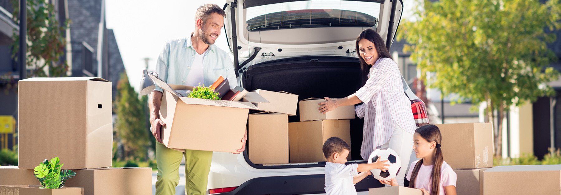 Home - Auto Moving Boxes Soccer Ball