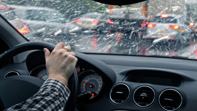 Driving Winter Traffic Jam Steering