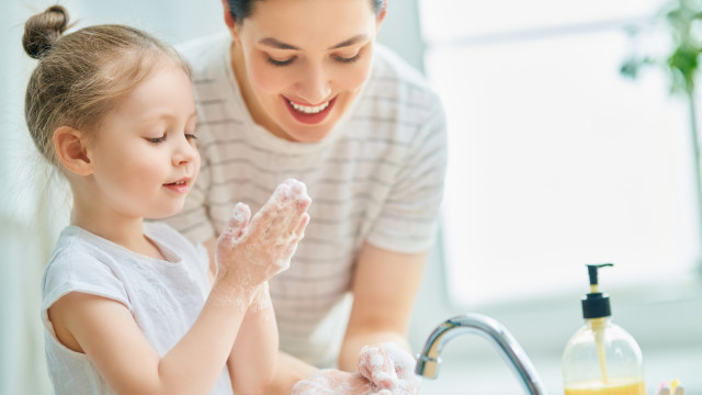 Washing Hands Mom