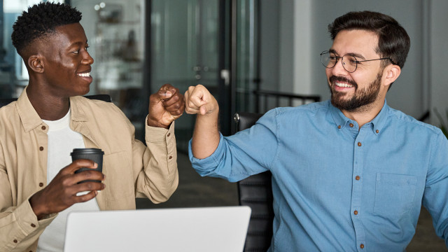 Employee - Fist Bump